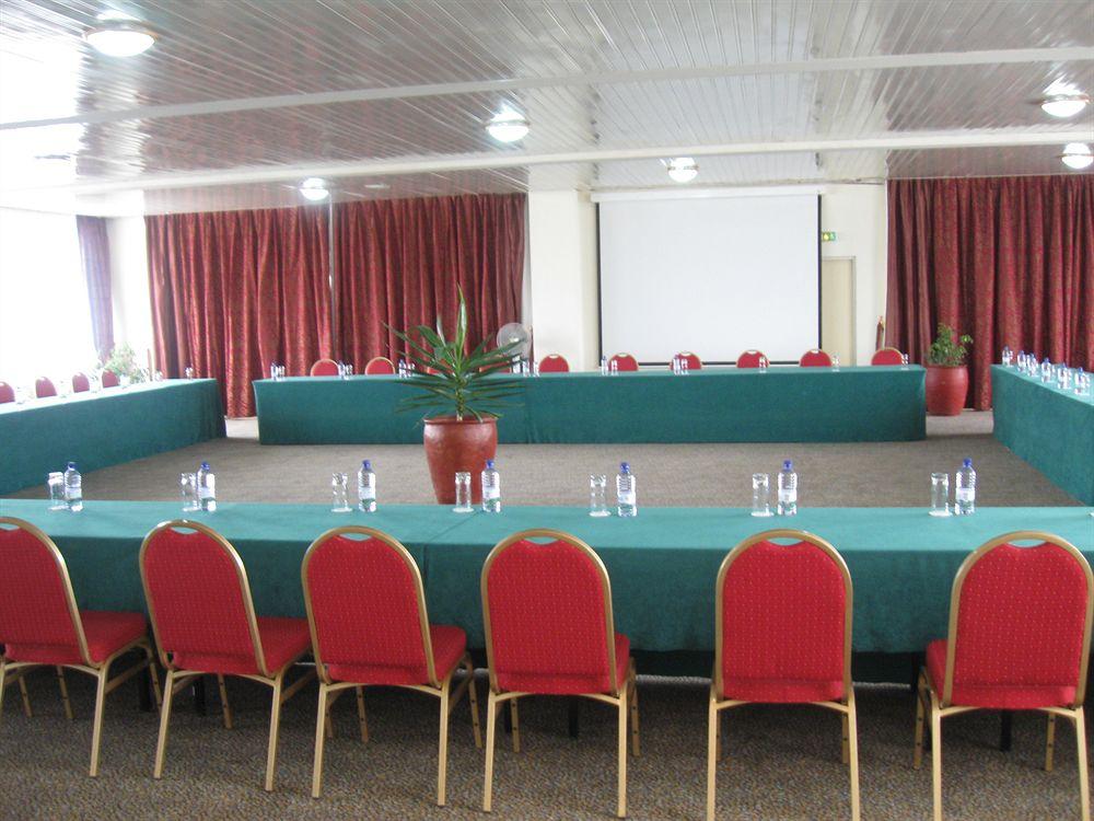 Marasa Umubano Hotel Kigali Buitenkant foto