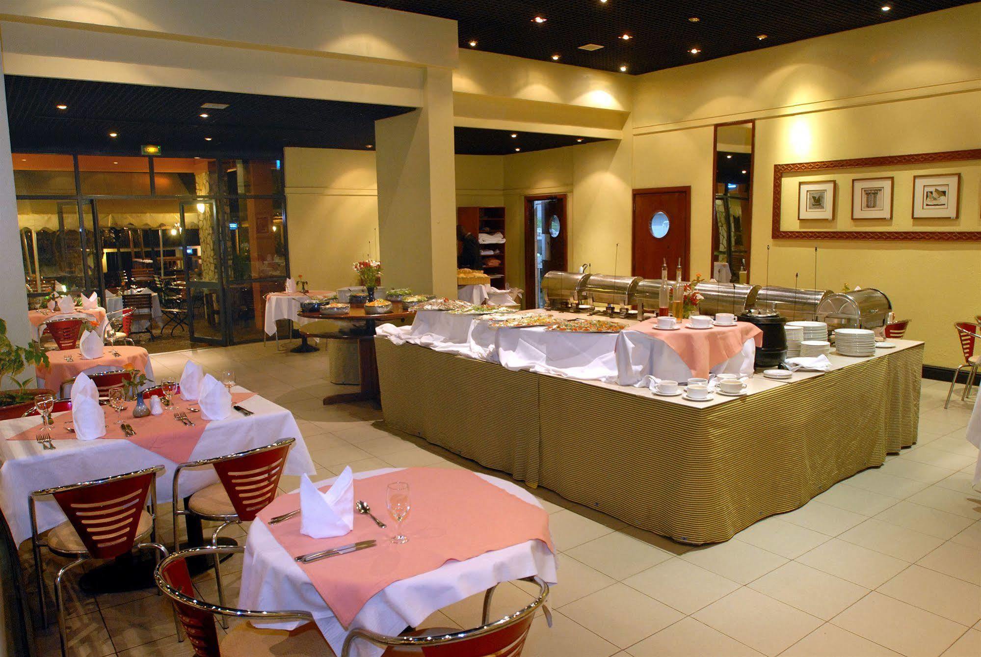Marasa Umubano Hotel Kigali Buitenkant foto